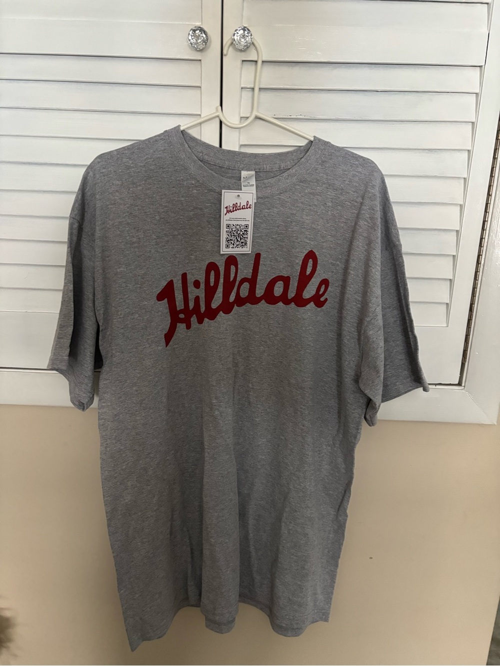 Adult unisex Hilldale XL shirt